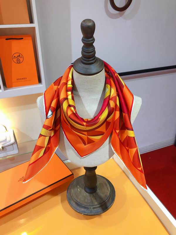 Hermes silk scarf 90X90cm E08 (16)